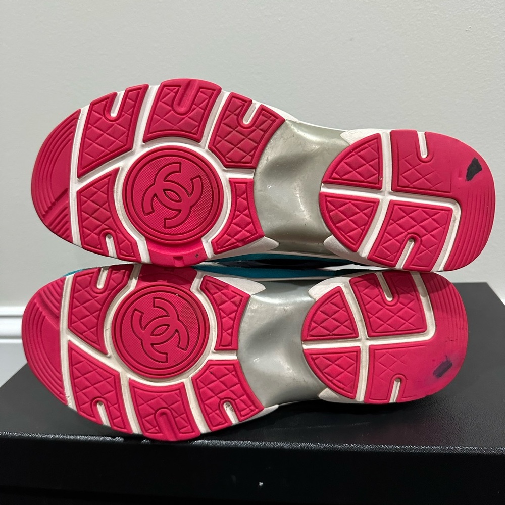 Chanel CC Logo Multicolor Suede Trainer Sneakers - Picture 11 of 11